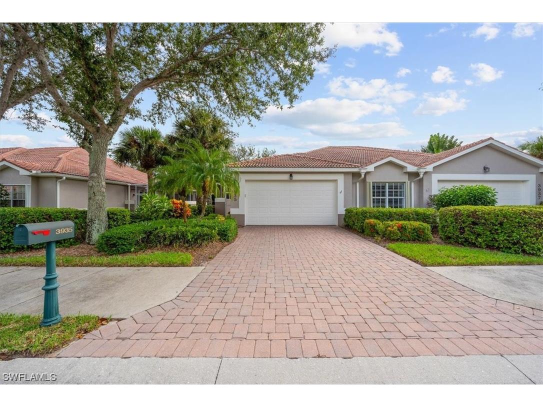 3935 Recreation Lane Naples FL 34116 223073446 image1