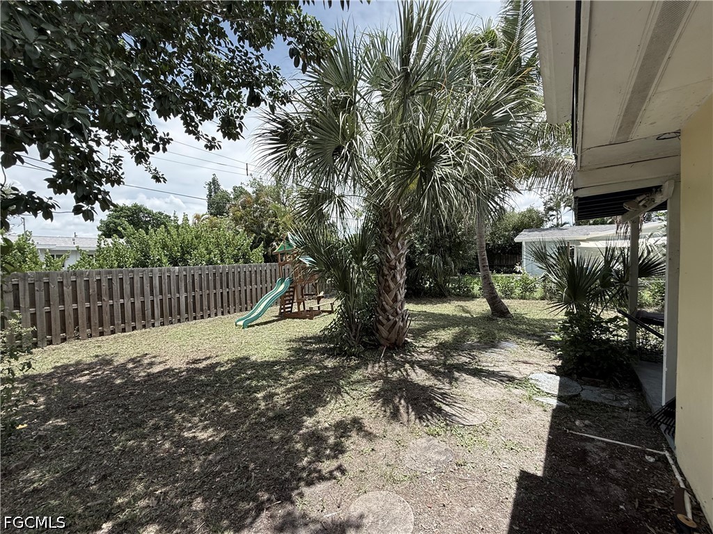 3941 Maxine Street Fort Myers FL 33901 2026026390 image8