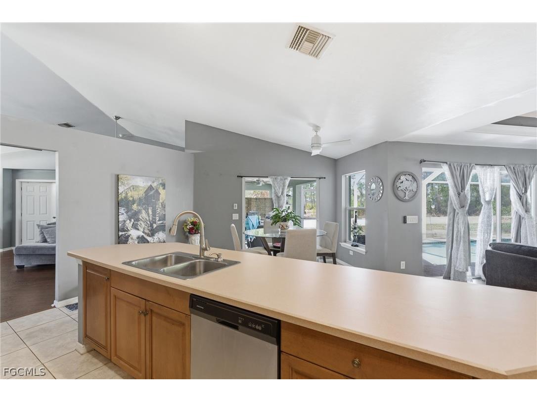 3941 NW 42nd Lane Cape Coral FL 33993 2026013239 image16