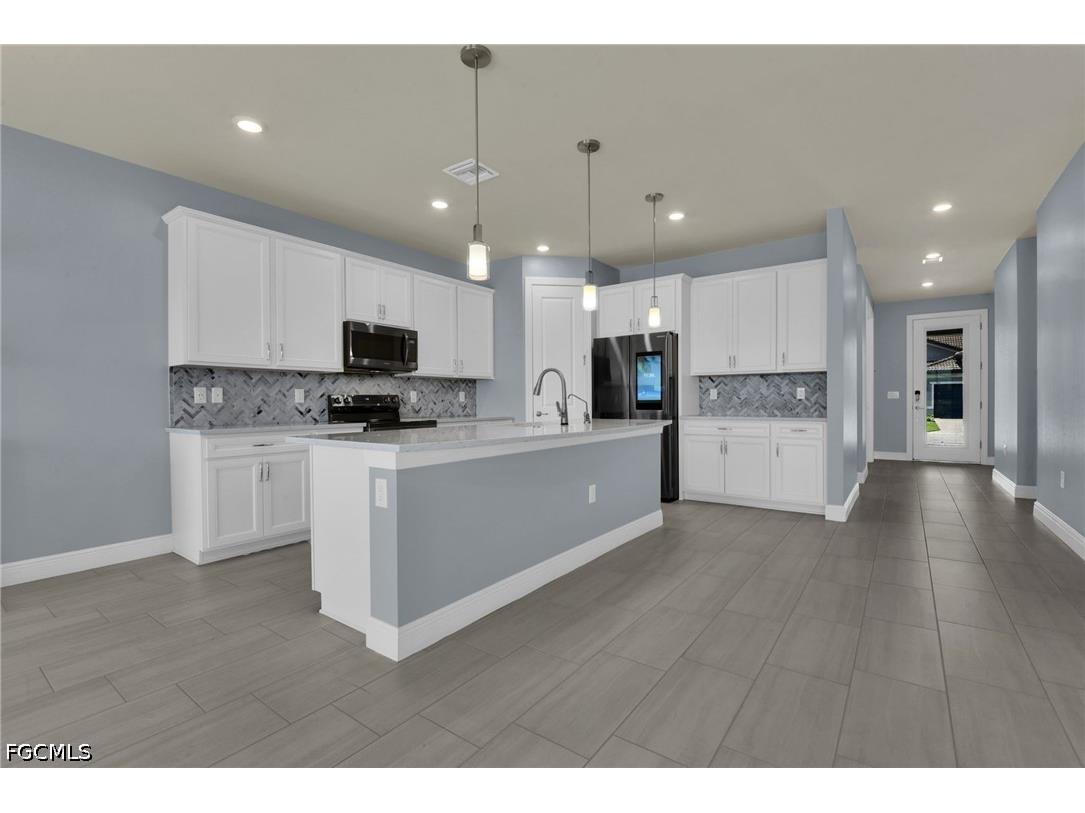 3943 Black Eagle Lane Fort Myers FL 33966 2026027432 image15