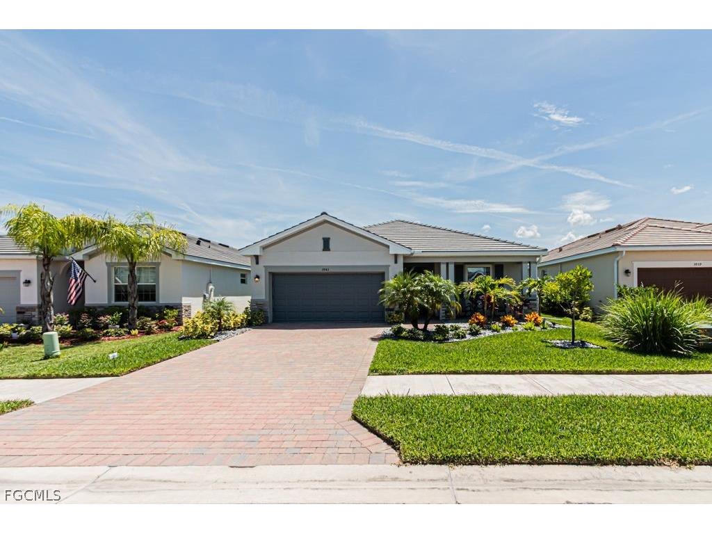 3943 E Hampton Circle Alva FL 33920 2026009071 image1