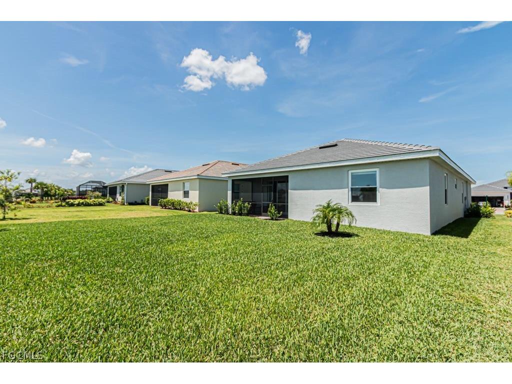 3943 E Hampton Circle Alva FL 33920 2026009071 image11