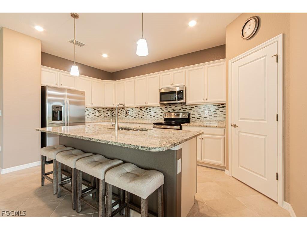 3943 E Hampton Circle Alva FL 33920 2026009071 image19