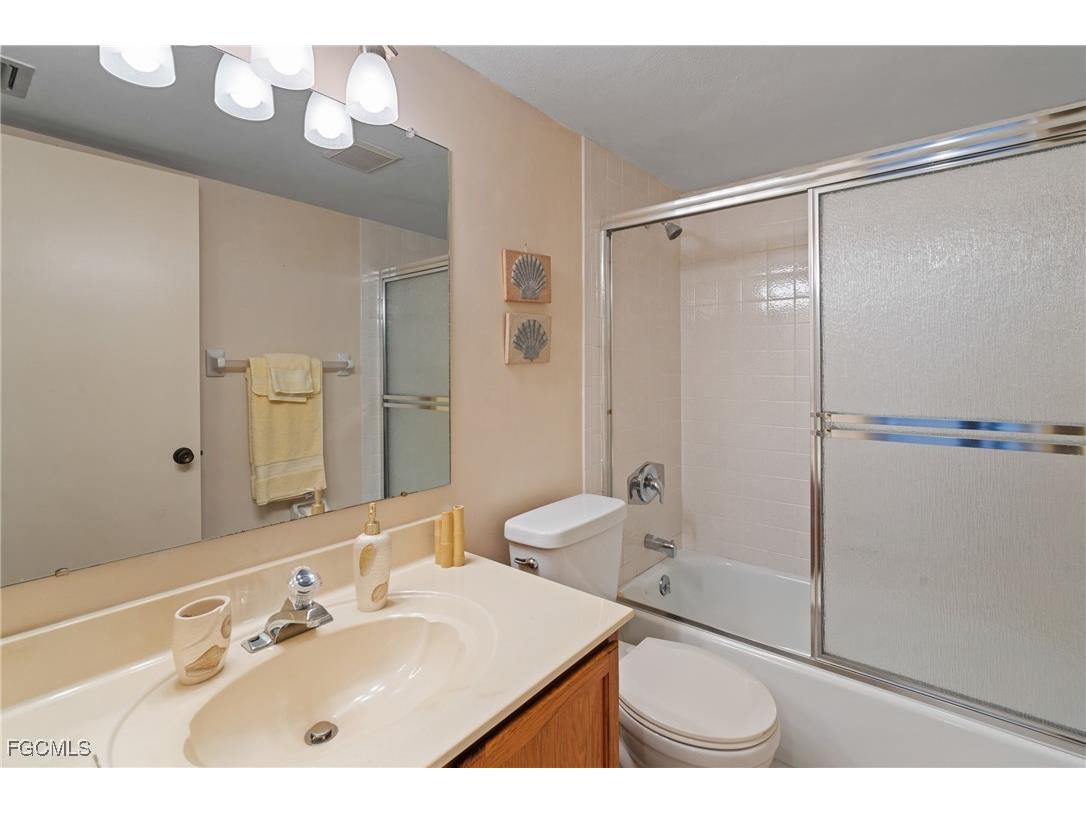 3943 SE 11th Place #105 Cape Coral FL 33904 2025018526 image23