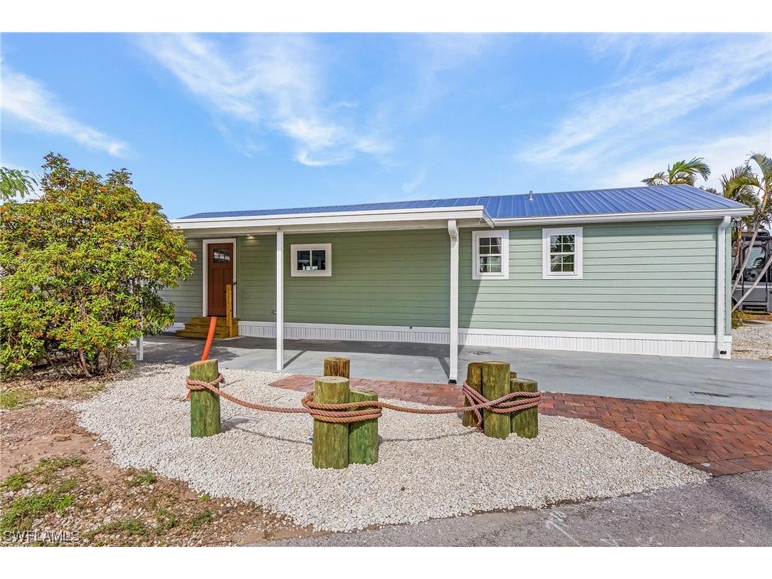 3944 Dewberry Lane Saint James City FL 33956 223076868 image1