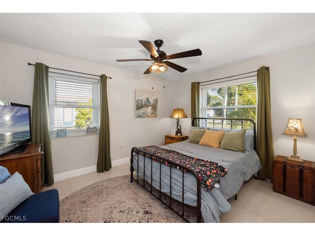 3945 Edgewood Avenue Fort Myers FL 33916 2026006705 image13