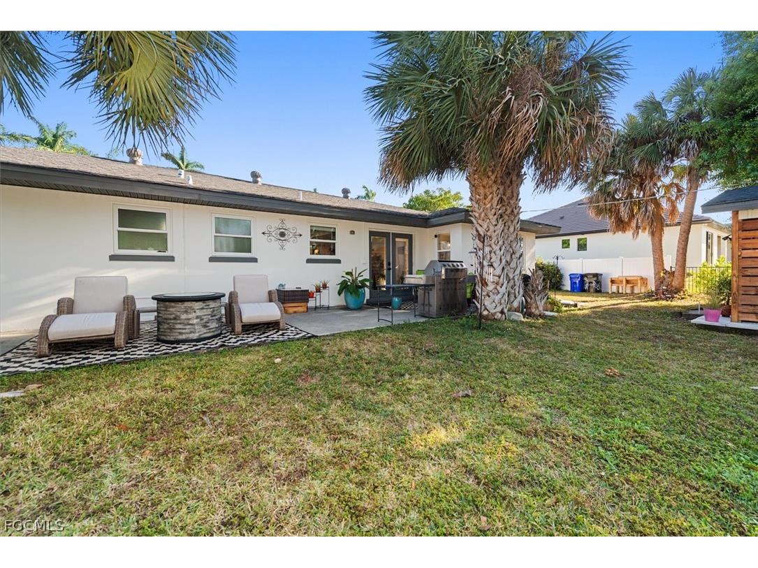 3945 Edgewood Avenue Fort Myers FL 33916 2026006705 image20