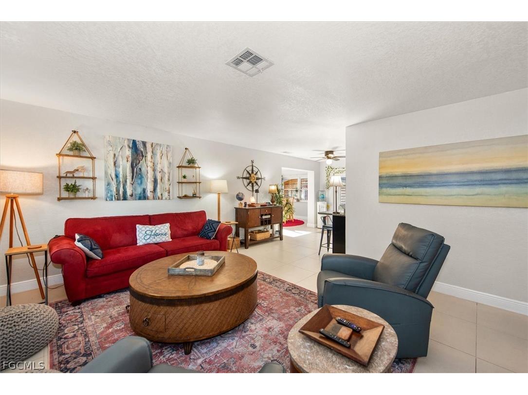 3945 Edgewood Avenue Fort Myers FL 33916 2026006705 image4