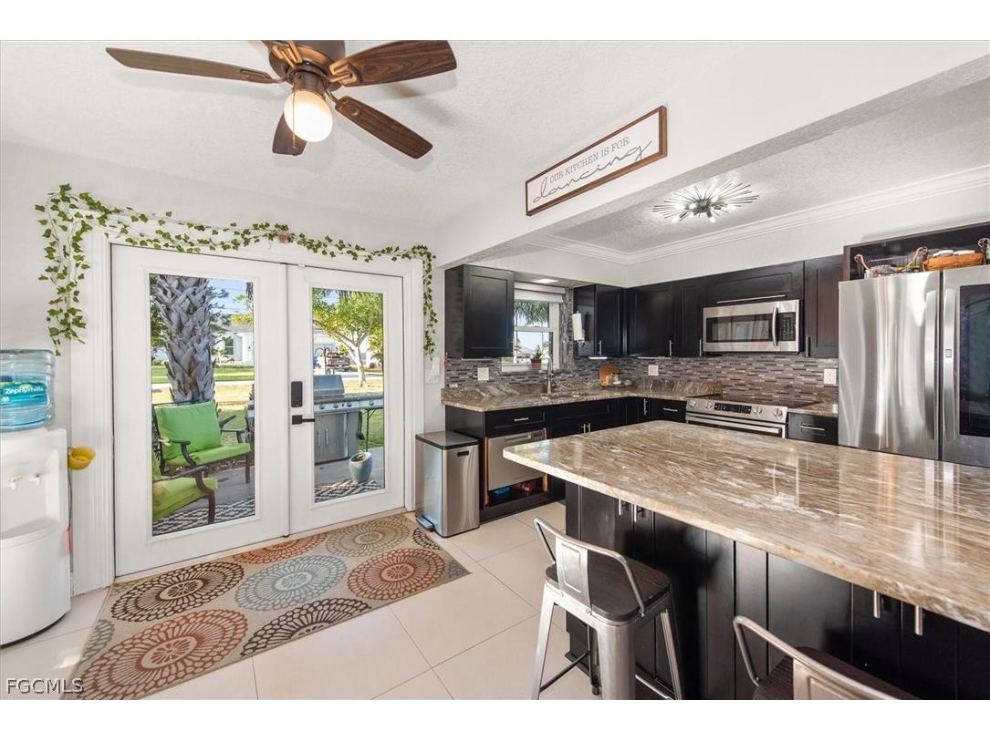 3945 Edgewood Avenue Fort Myers FL 33916 2026006705 image7