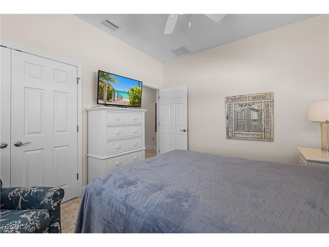 3947 Coconut Drive Saint James City FL 33956 2025016074 image13