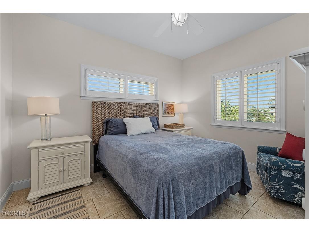 3947 Coconut Drive Saint James City FL 33956 2025016074 image14