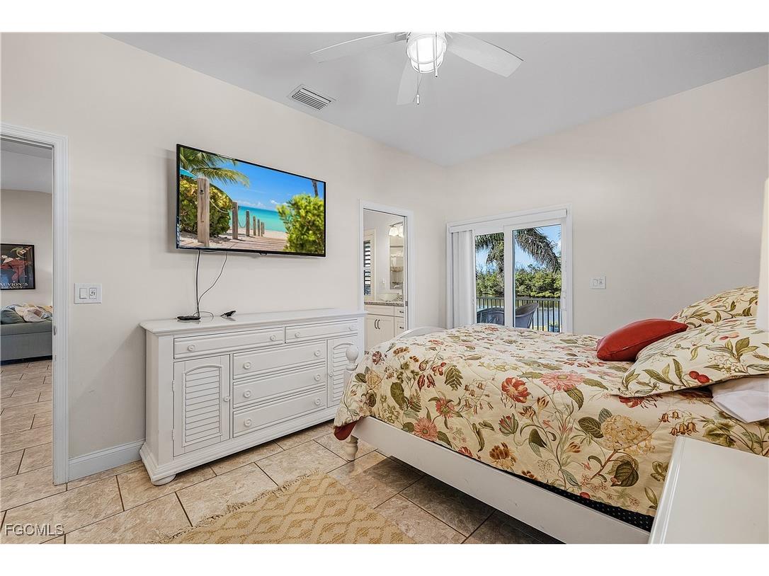 3947 Coconut Drive Saint James City FL 33956 2025016074 image15