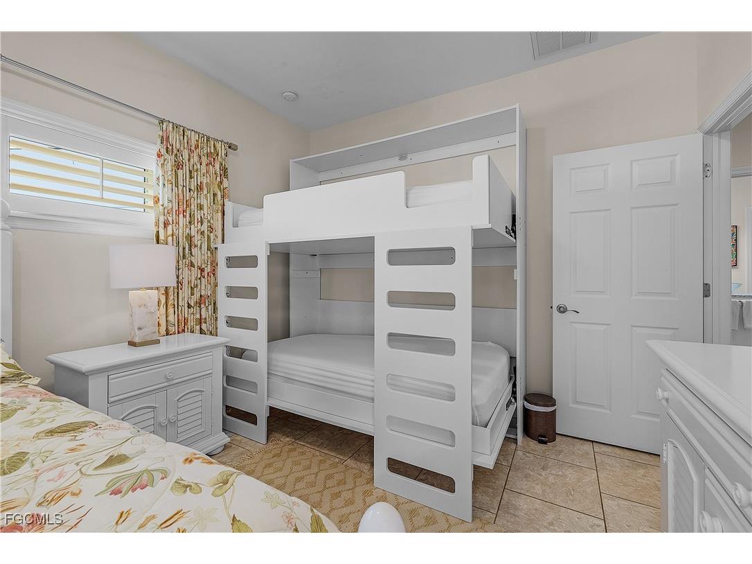 3947 Coconut Drive Saint James City FL 33956 2025016074 image17