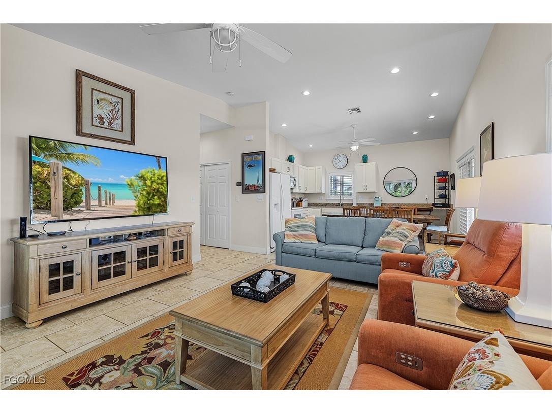 3947 Coconut Drive Saint James City FL 33956 2025016074 image6