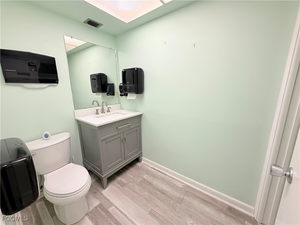 3949 Evans Avenue #201 & 202 Fort Myers FL 33901 2025005997 image14