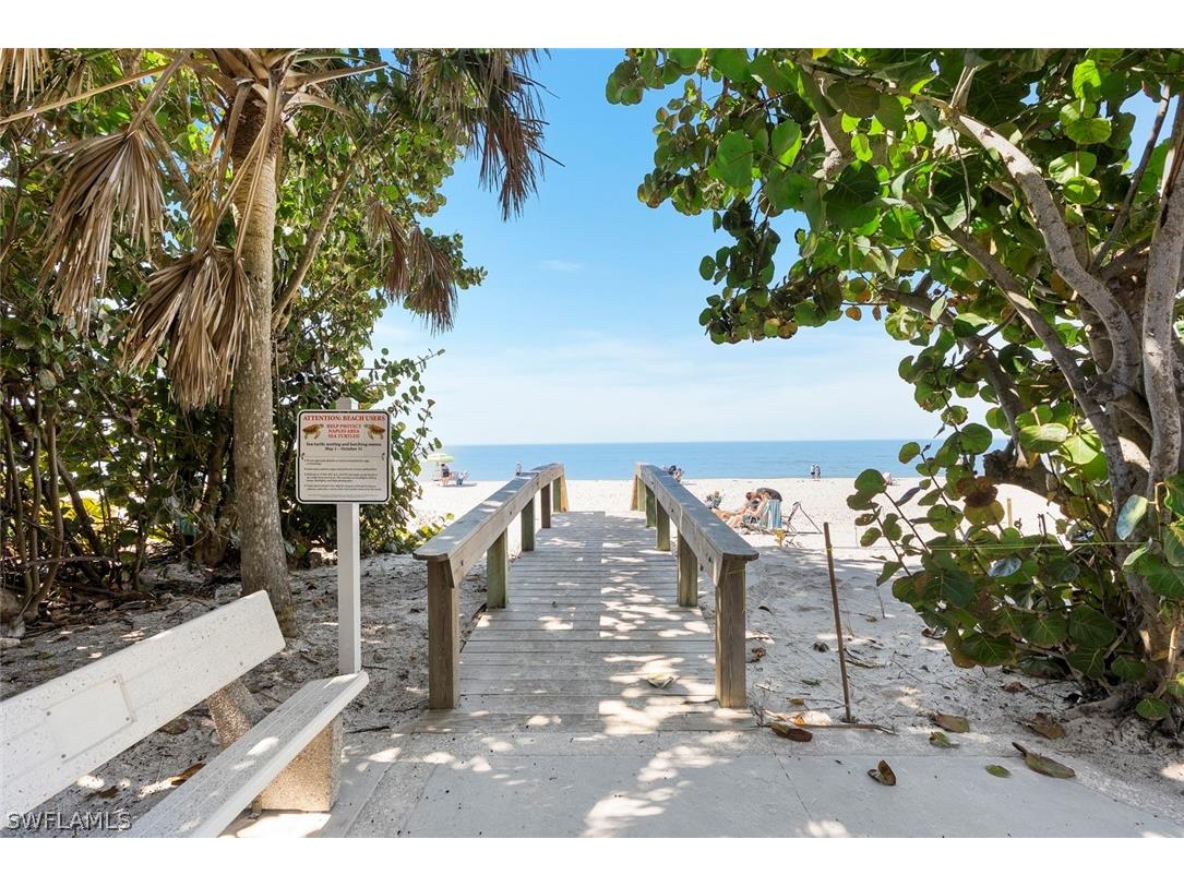 395 7th Avenue S Naples FL 34102 226006431 image12
