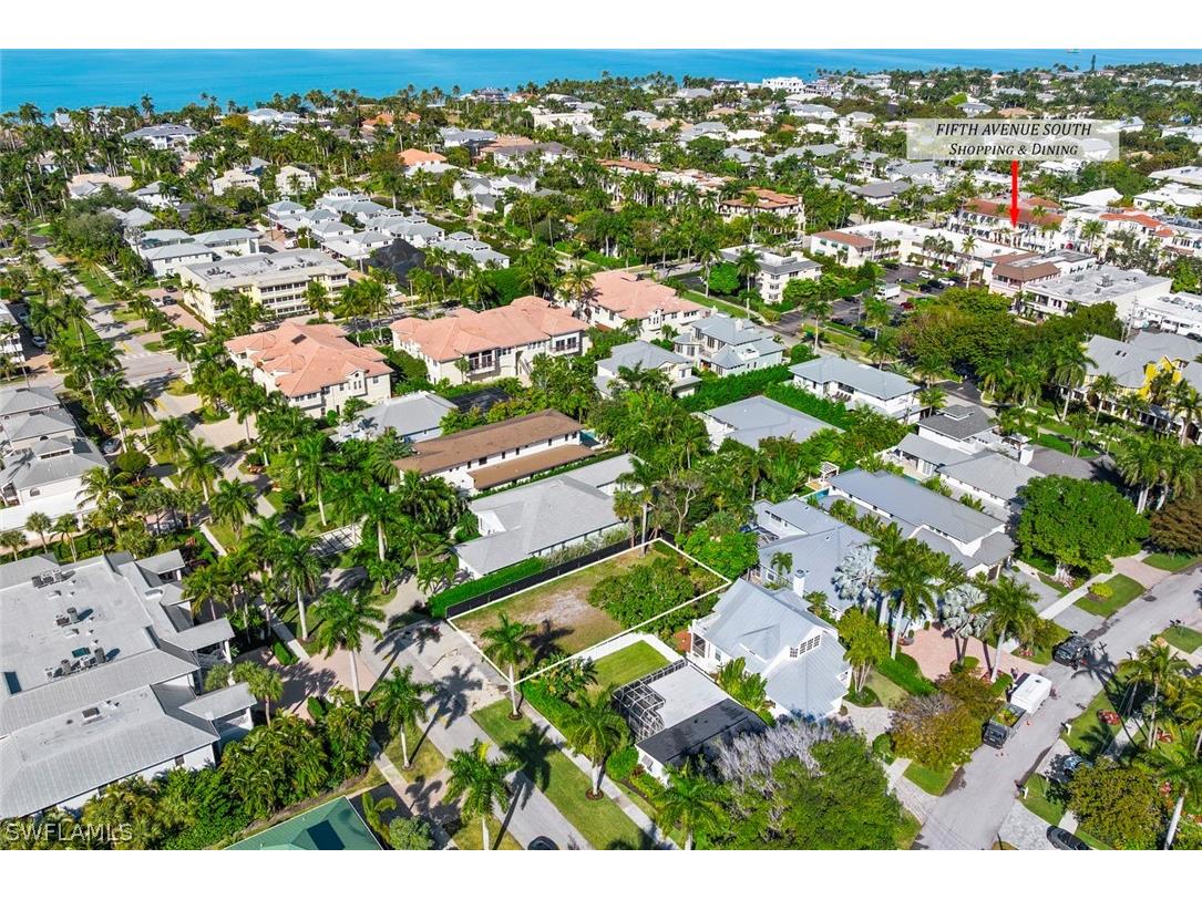 395 7th Avenue S Naples FL 34102 226006431 image2