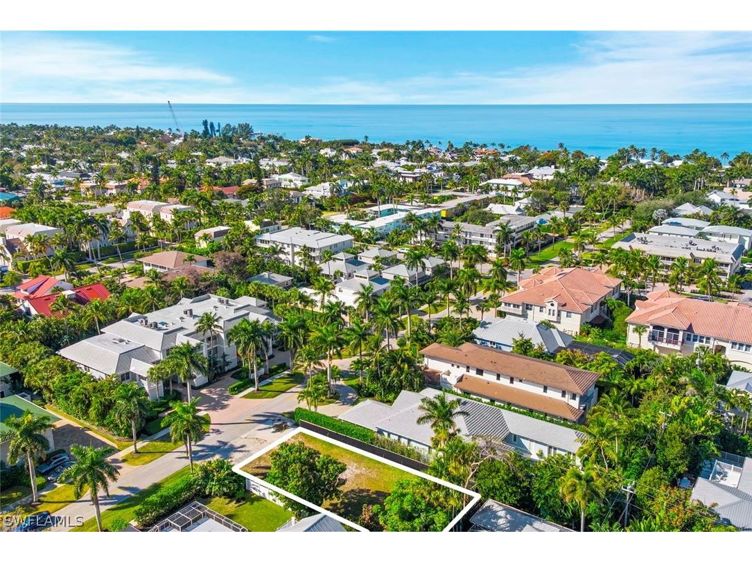 395 7th Avenue S Naples FL 34102 226006431 image4