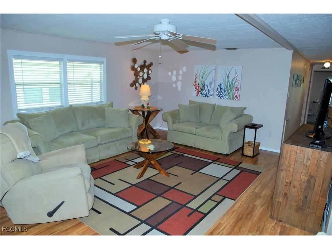 395 Snead Drive North Fort Myers FL 33903 2025008873 image11