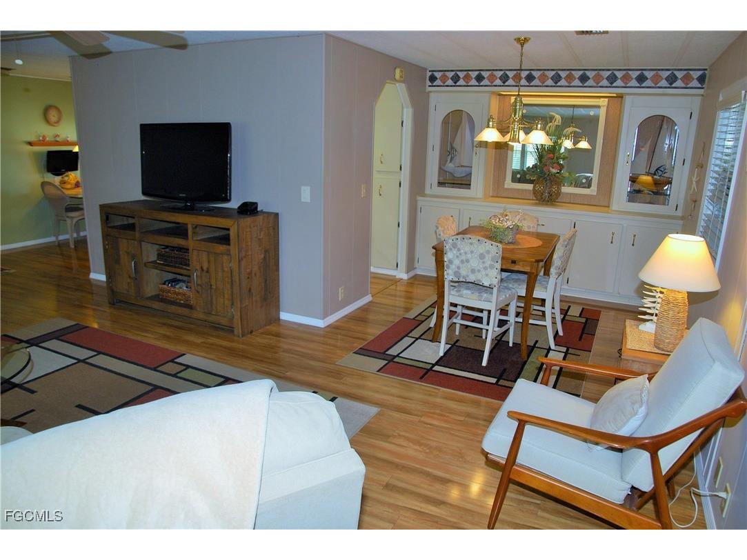 395 Snead Drive North Fort Myers FL 33903 2025008873 image13