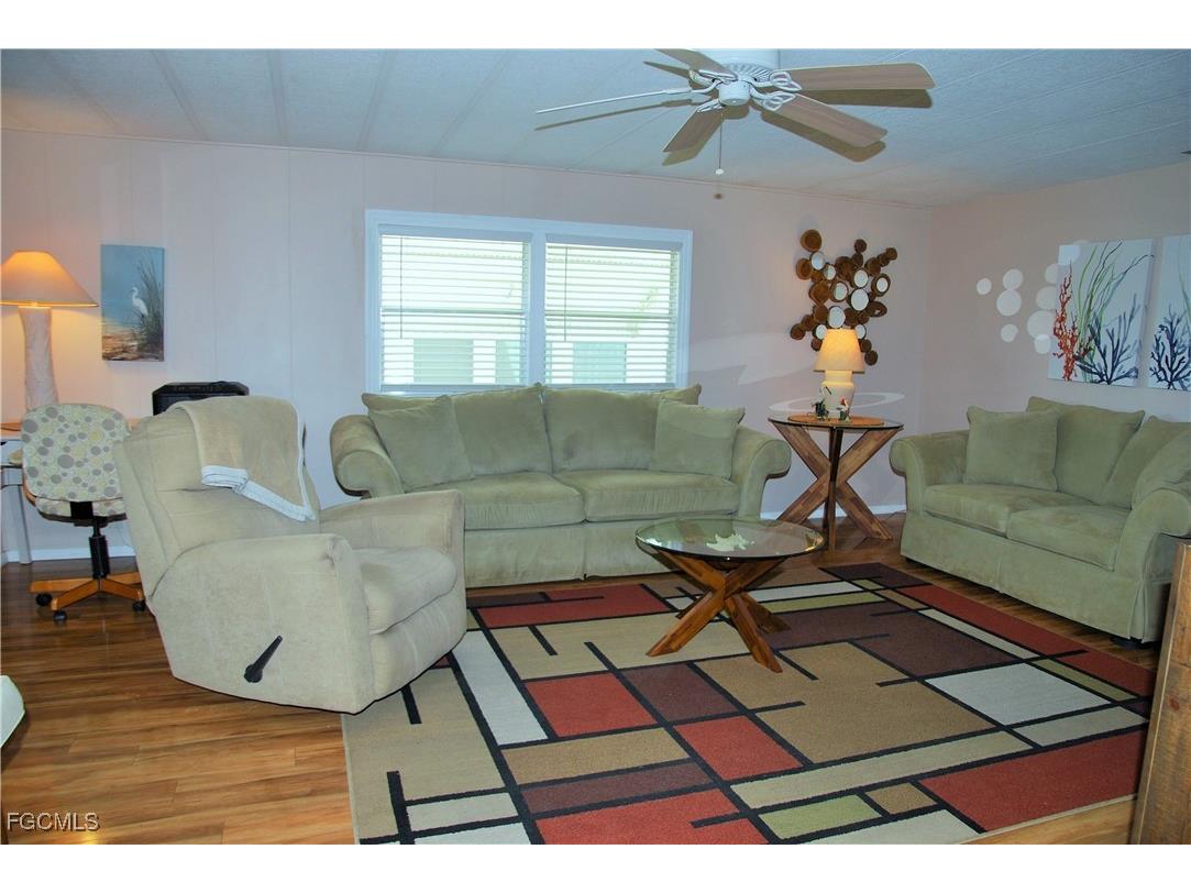 395 Snead Drive North Fort Myers FL 33903 2025008873 image15