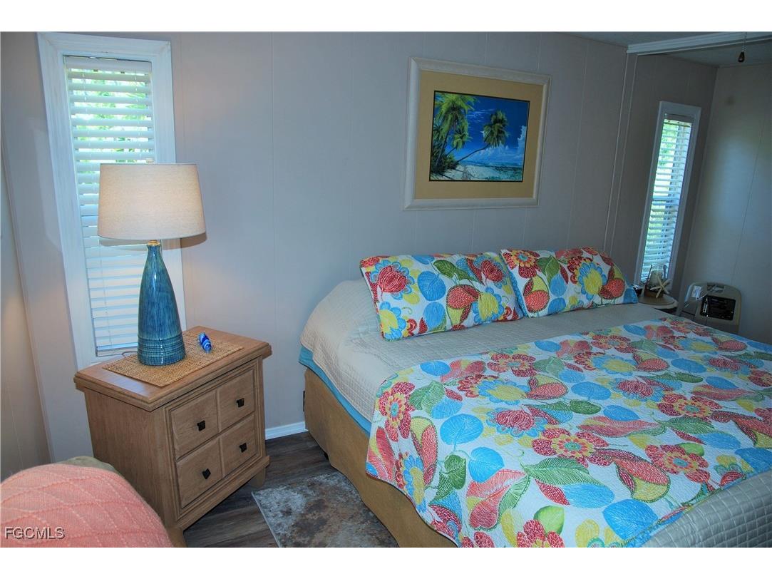 395 Snead Drive North Fort Myers FL 33903 2025008873 image23