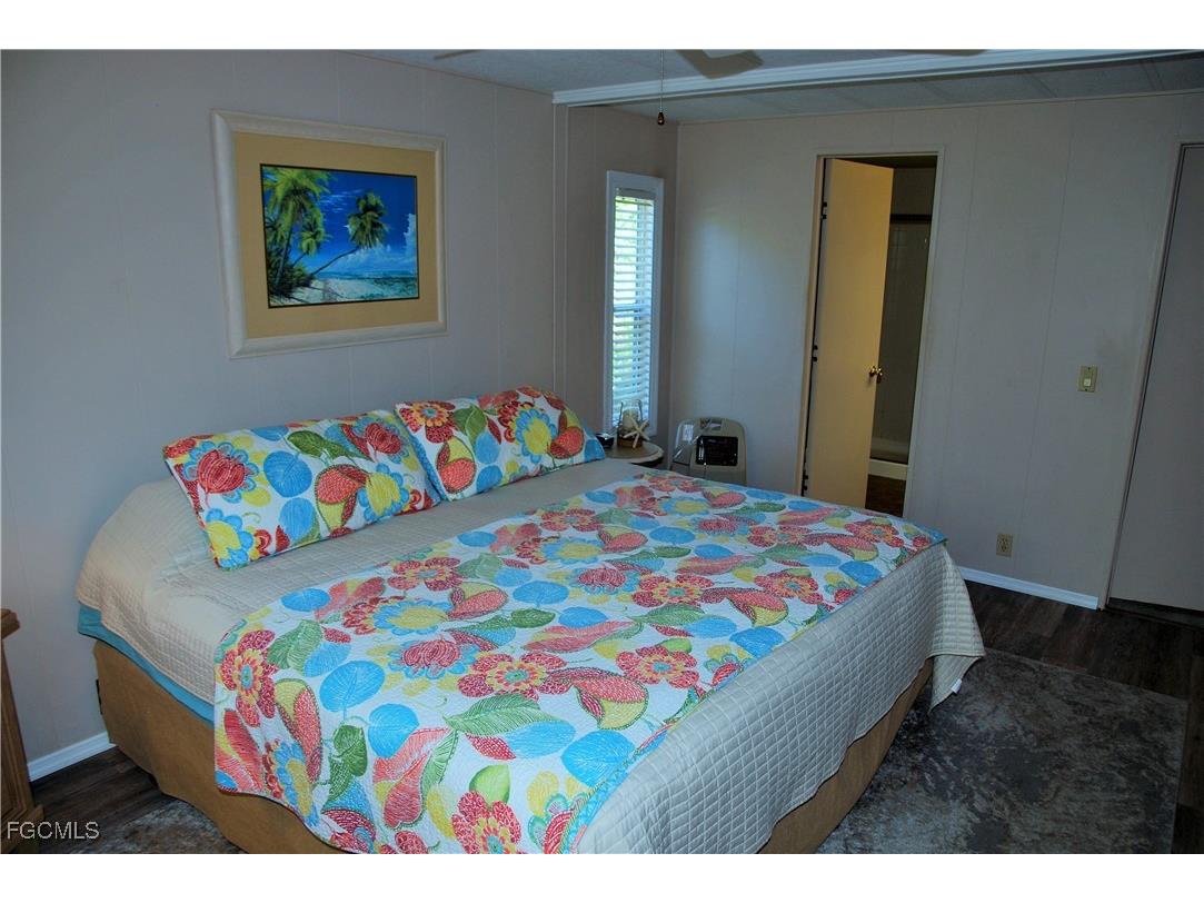 395 Snead Drive North Fort Myers FL 33903 2025008873 image25