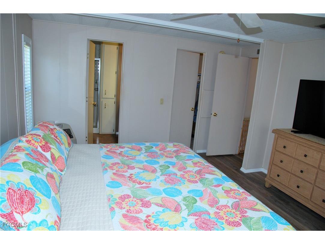 395 Snead Drive North Fort Myers FL 33903 2025008873 image27