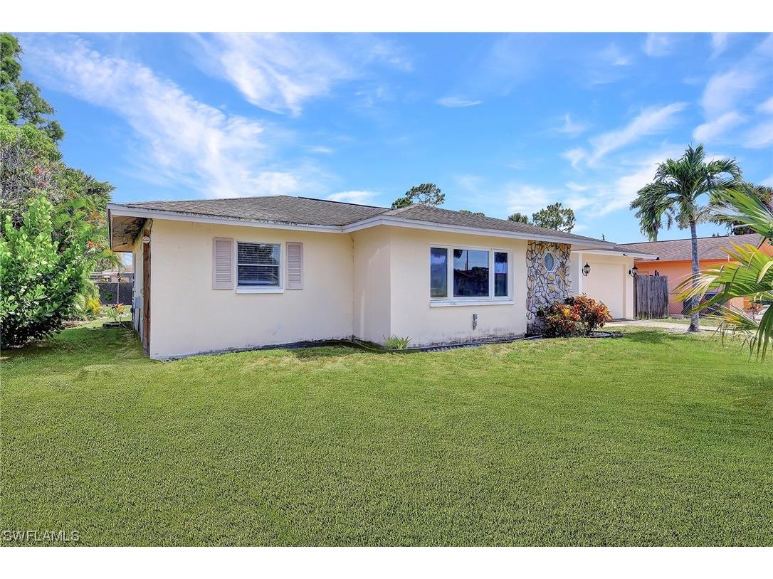 3950 Mohawk Place Naples FL 34112 223048240 image1