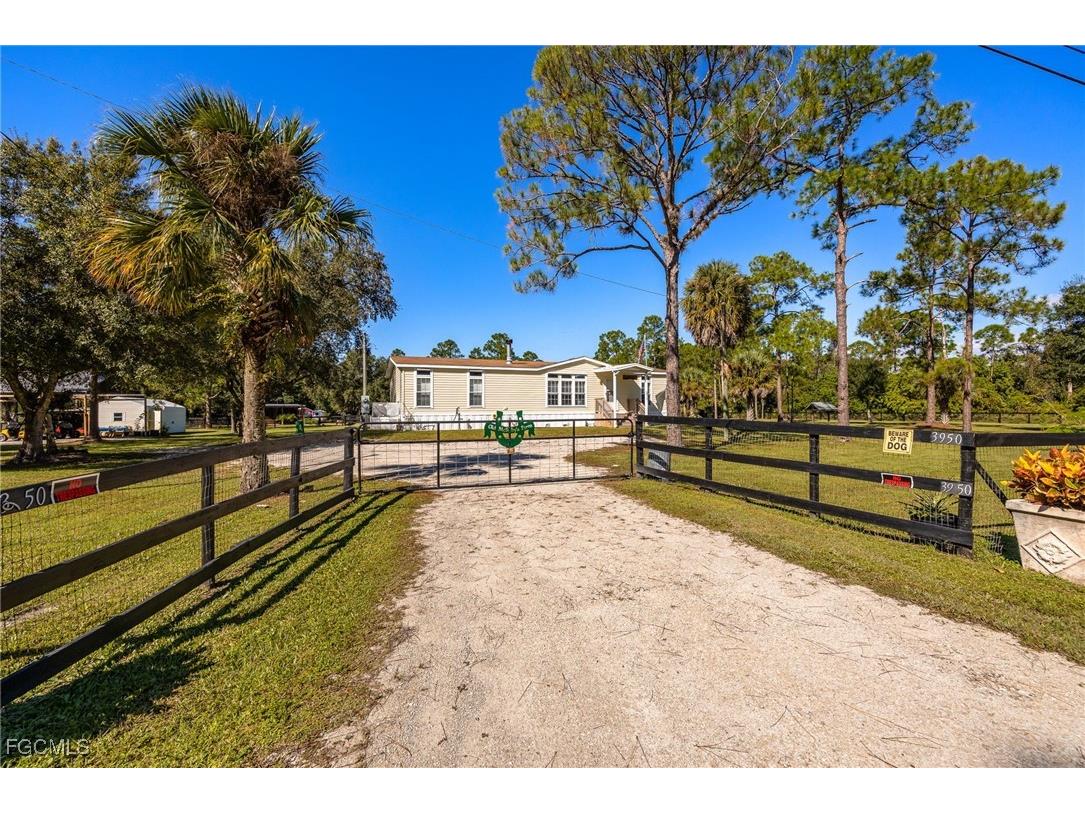 3950 Pioneer 10th Street Clewiston FL 33440 2025015067 image1