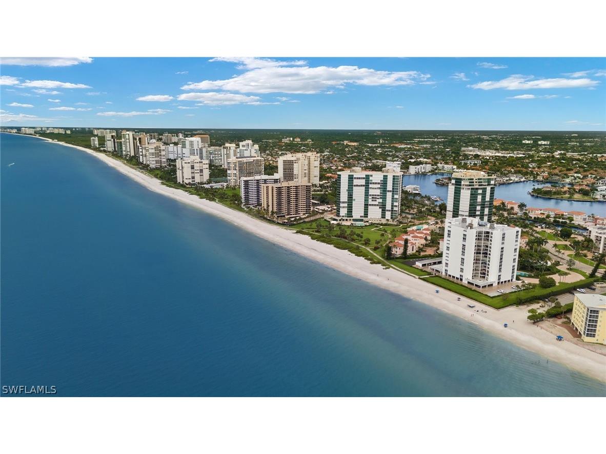 3951 Gulf Shore Boulevard N #PH 2C Naples FL 34103 224049388 image15