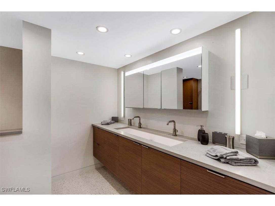 3951 Gulf Shore Boulevard N #1203 Naples FL 34103 225083717 image14
