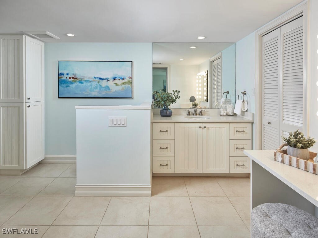 3951 Gulf Shore Boulevard N #201 Naples FL 34103 225073334 image15