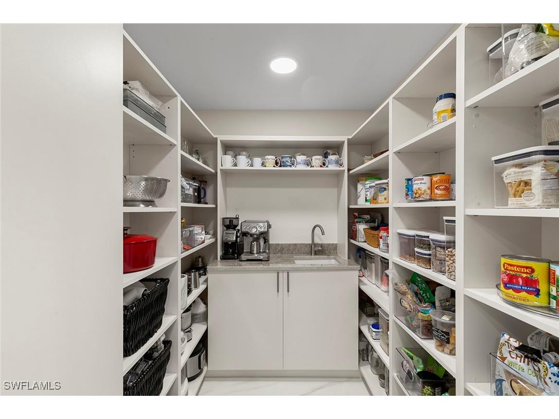 3951 Gulf Shore Boulevard N #205 Naples FL 34103 226002654 image12