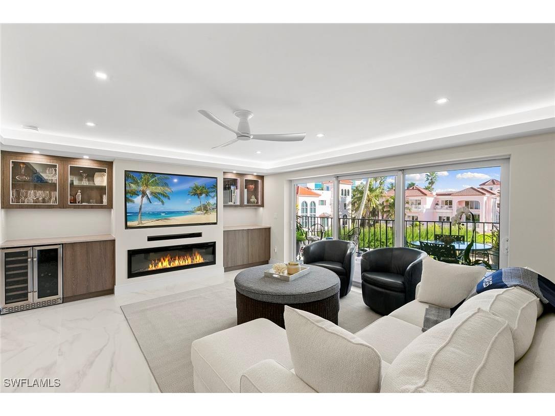 3951 Gulf Shore Boulevard N #205 Naples FL 34103 226002654 image2