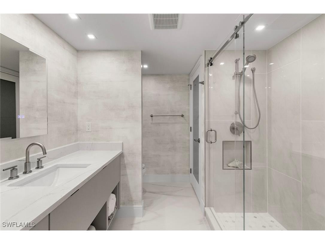 3951 Gulf Shore Boulevard N #205 Naples FL 34103 226002654 image21