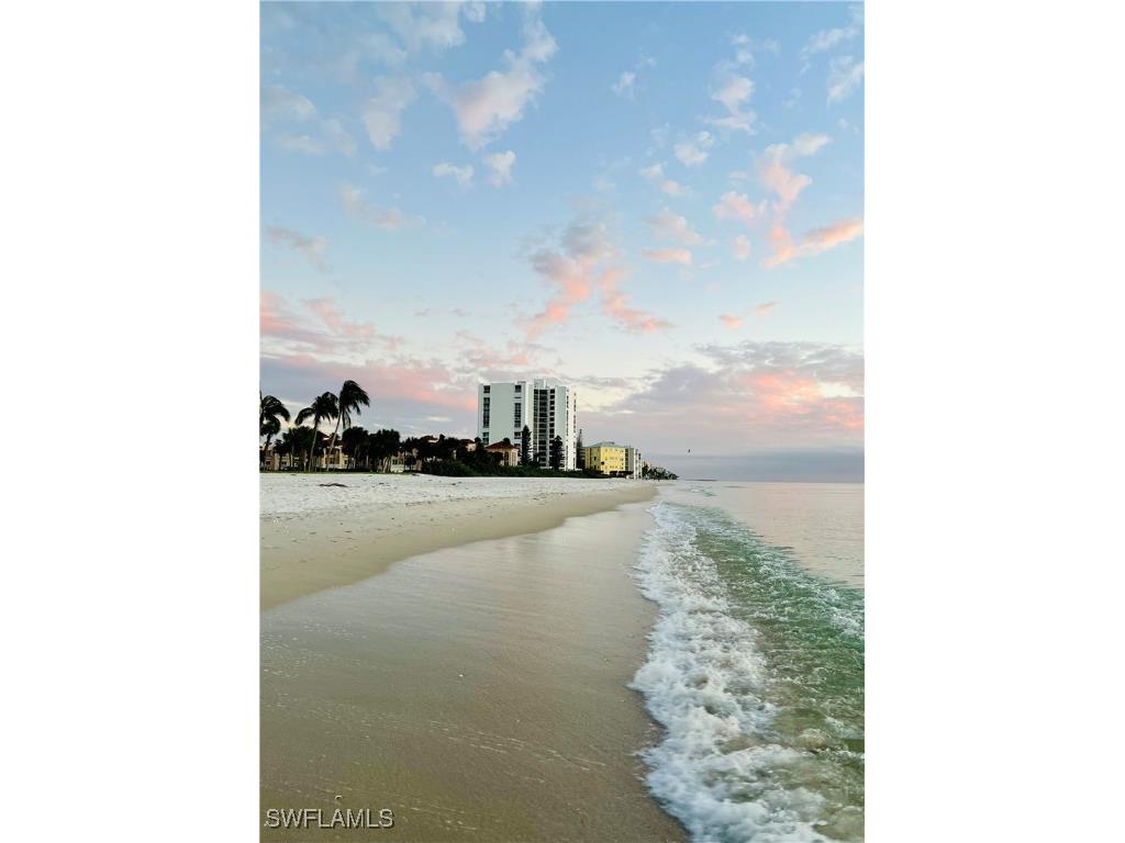 3951 Gulf Shore Boulevard N #505 Naples FL 34103 226003296 image3