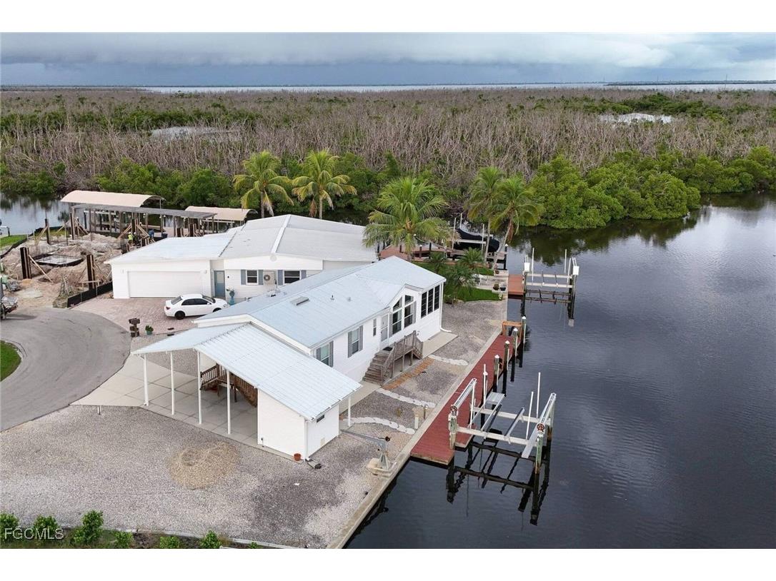 3952 Blueberry Lane Saint James City FL 33956 2025009726 image10