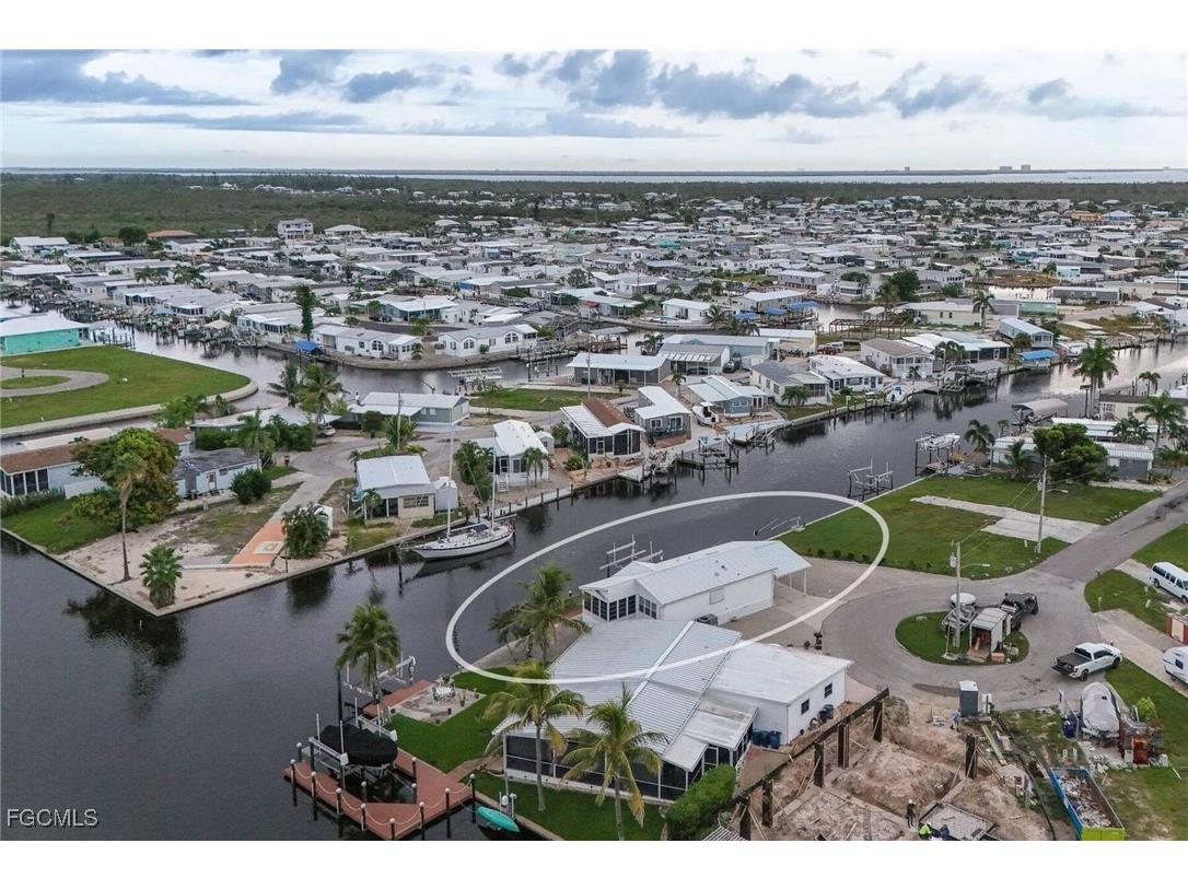 3952 Blueberry Lane Saint James City FL 33956 2025009726 image13