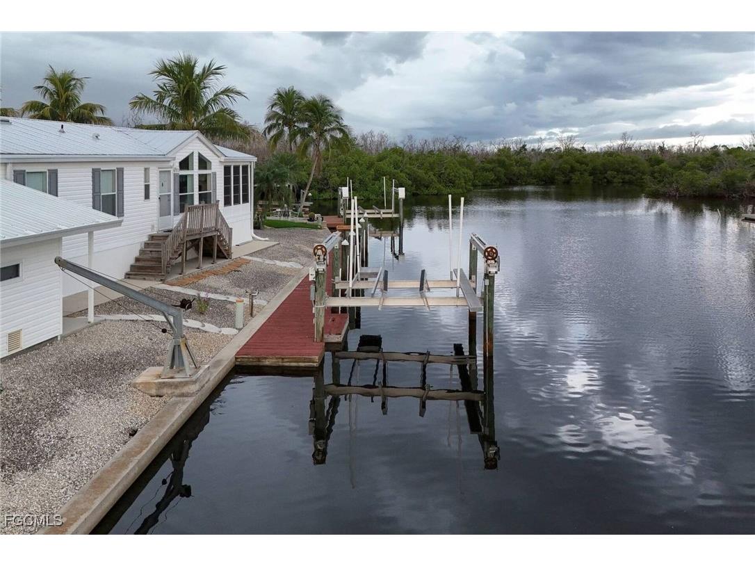 3952 Blueberry Lane Saint James City FL 33956 2025009726 image6