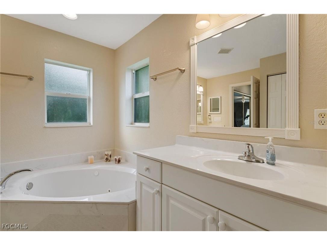 3953 Vehlin Street North Port FL 34286 2026009811 image17