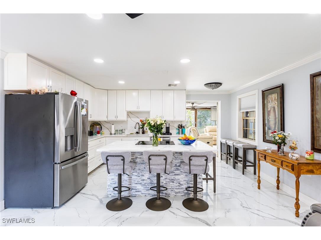 3954 Coconut Circle N Naples FL 34104 225021966 image1