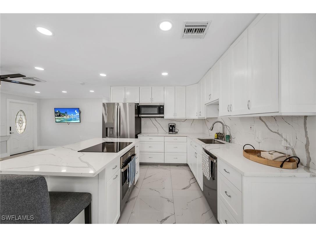 3954 Coconut Circle N Naples FL 34104 226004566 image10