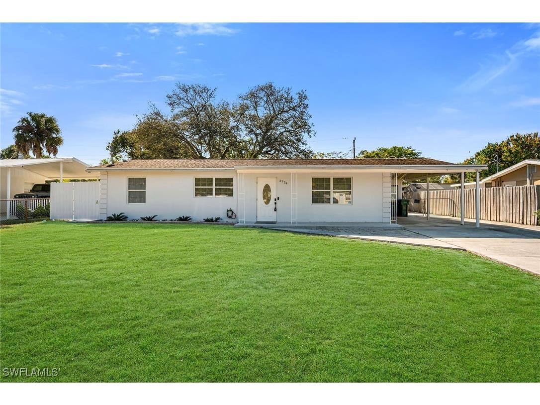 3954 Coconut Circle N Naples FL 34104 226004566 image2