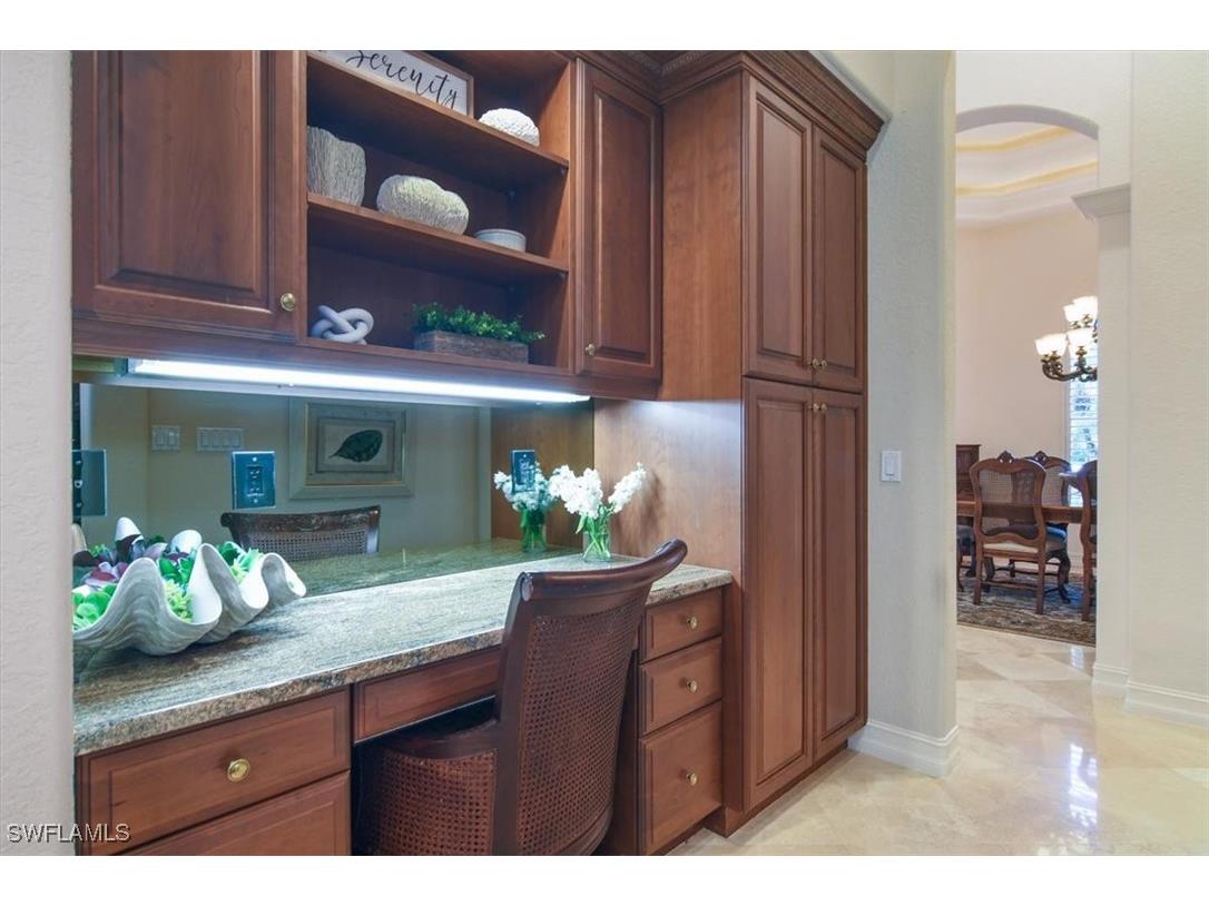 396 Edgemere Way E Naples FL 34105 225077678 image12