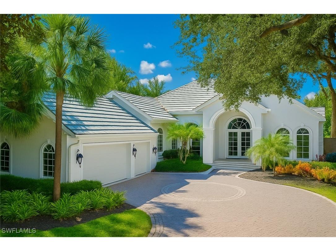 396 Edgemere Way E Naples FL 34105 225077678 image2