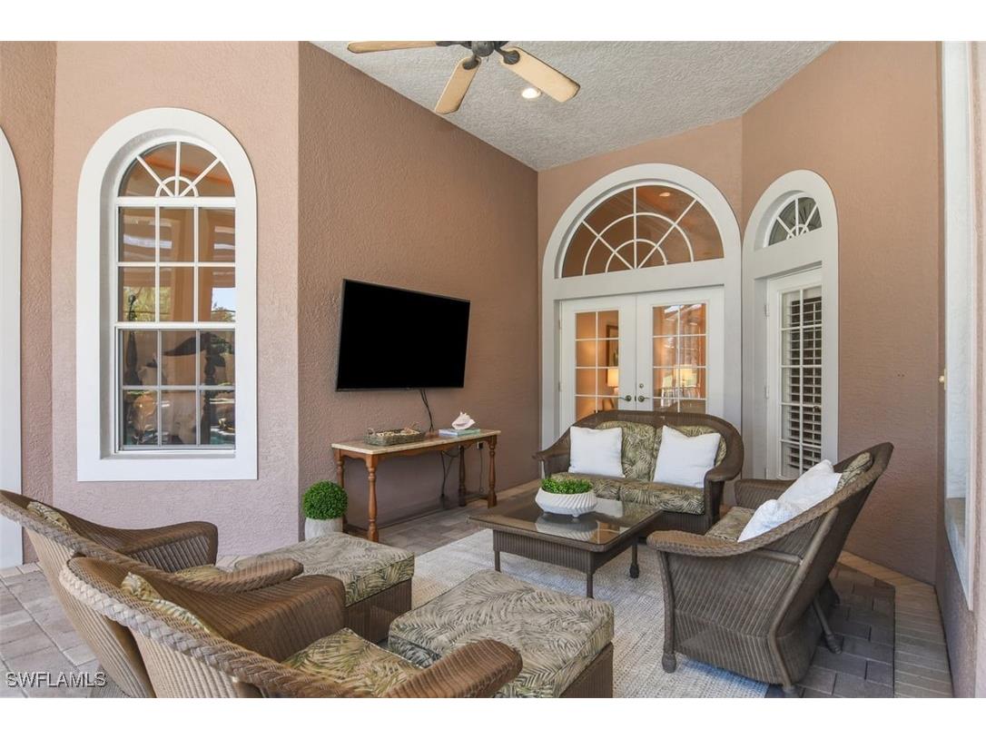 396 Edgemere Way E Naples FL 34105 225077678 image21