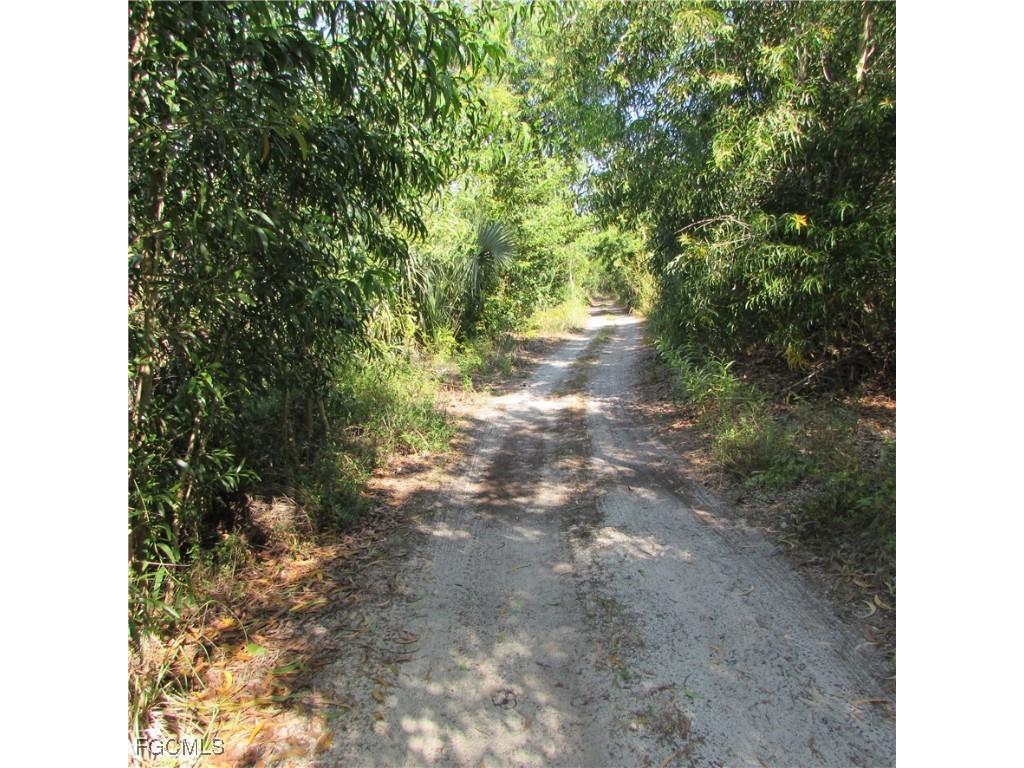 3960 4026 4072 Stringfellow Road Saint James City FL 33956 2025020083 image10