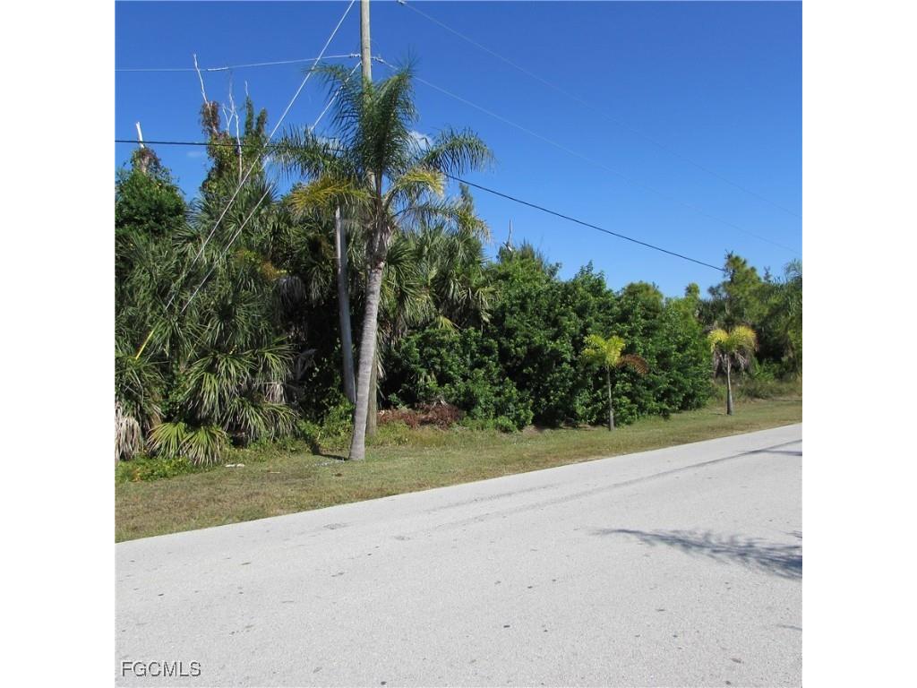 3960 4026 4072 Stringfellow Road Saint James City FL 33956 2025020083 image2