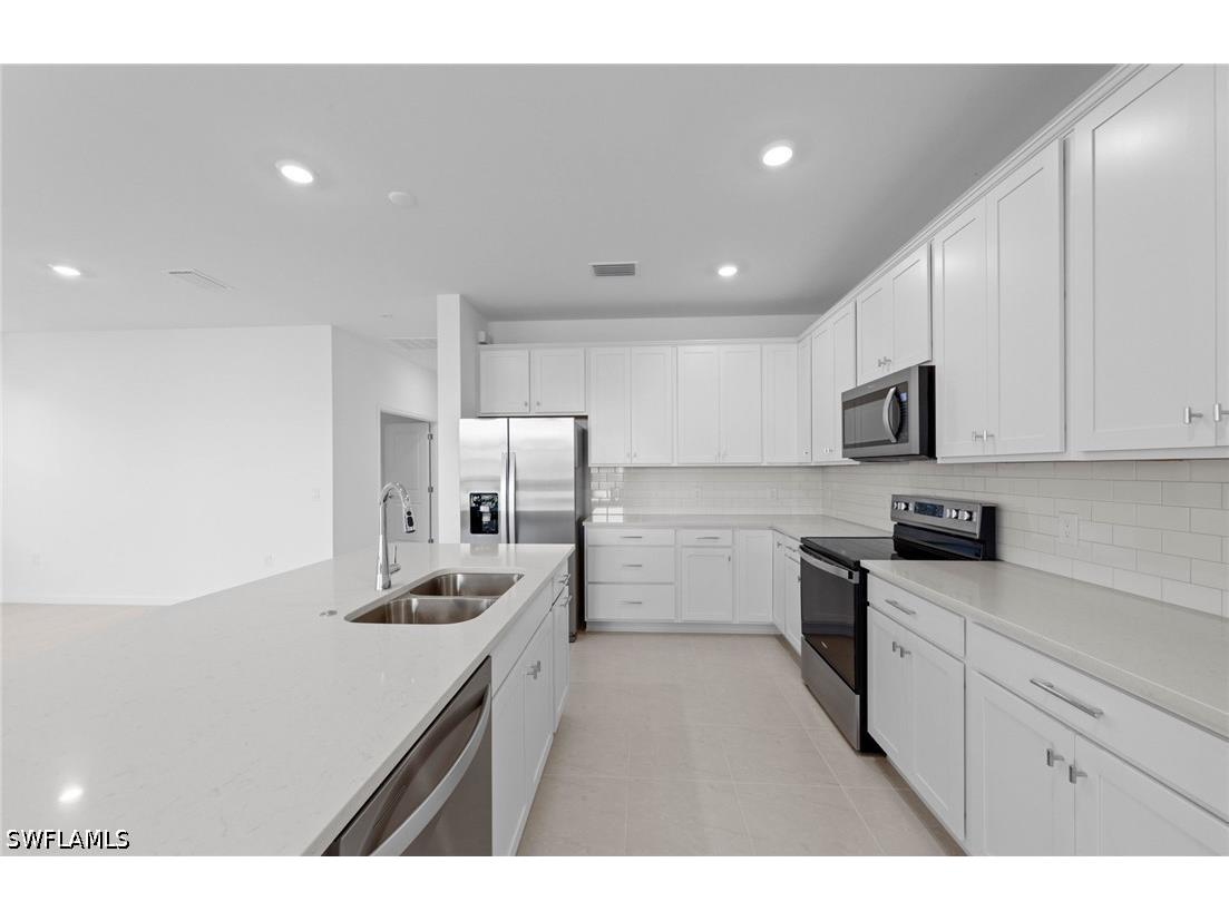 3960 Sweet Alyssum Terrace Alva FL 33920 226024529 image14